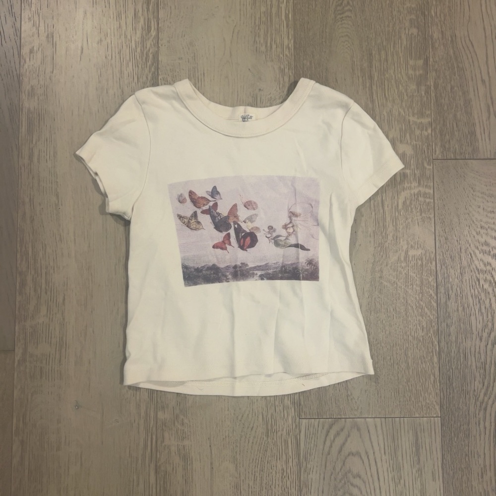 brandy melville butterfly baby tee size small/one size